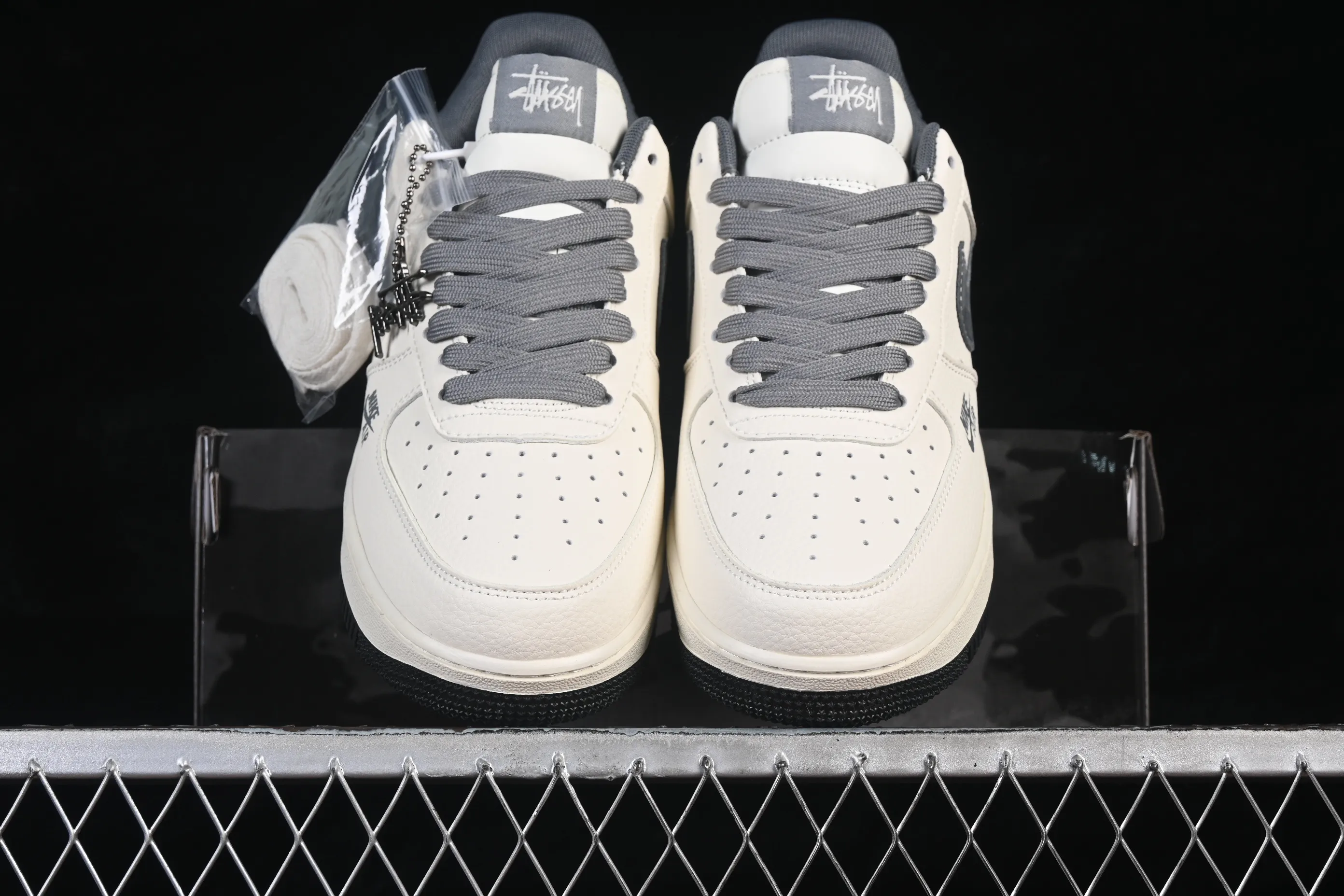 All Categories Nk Air Force 1 Air Force Series Nk Air Force 1 Low Air Force Low Nike Air Force 1'07 Low Beige White Black Air Force One Low Casual Shoes DN1688-814